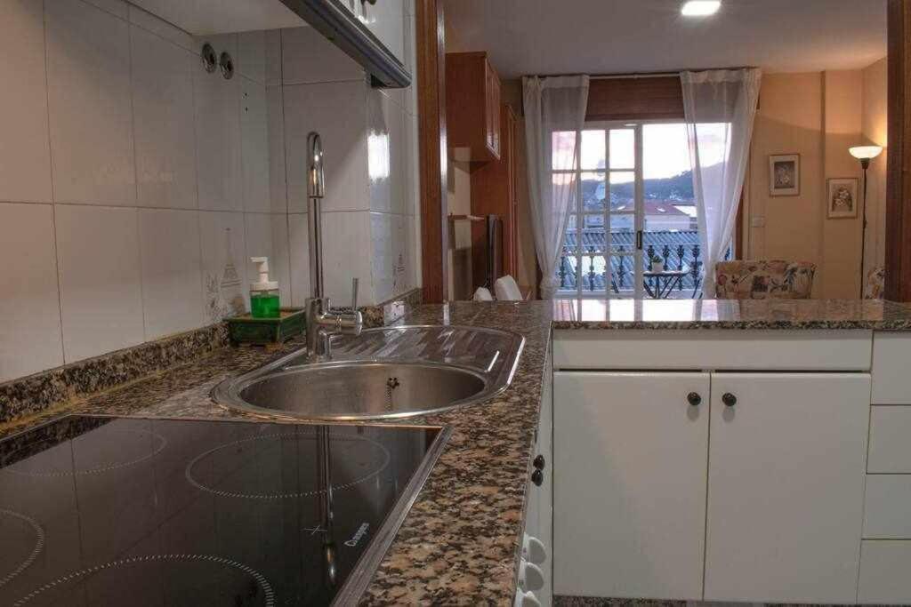 Apartamento Rodeira Vistas A La Ria Appartamento Cangas do Morrazo Esterno foto