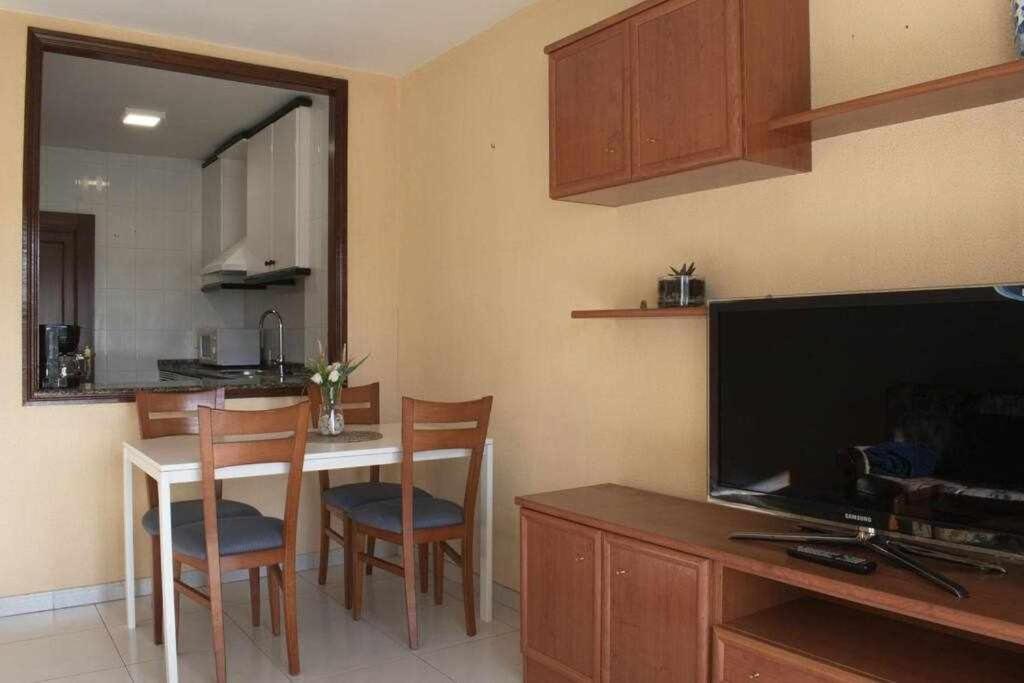 Apartamento Rodeira Vistas A La Ria Appartamento Cangas do Morrazo Esterno foto